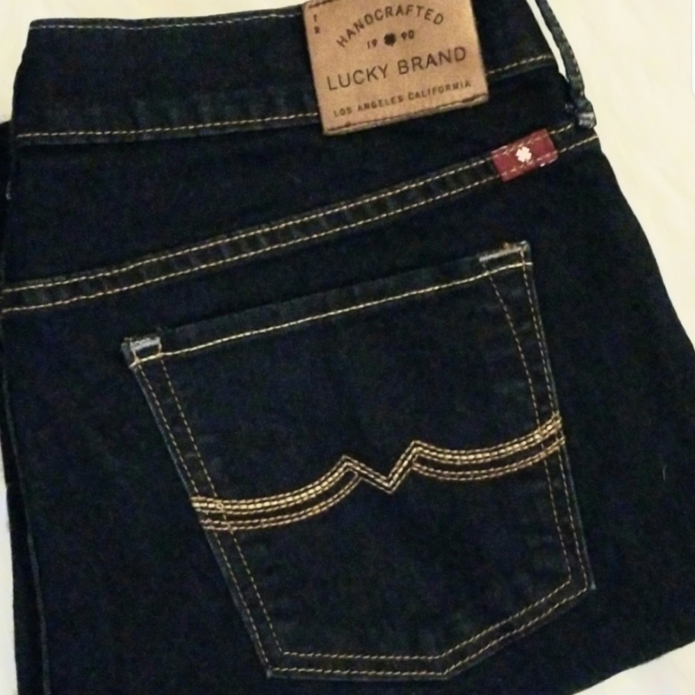 Lucky Barand Sweet and Straight Jeans